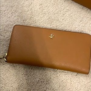Tory Burch York wallet